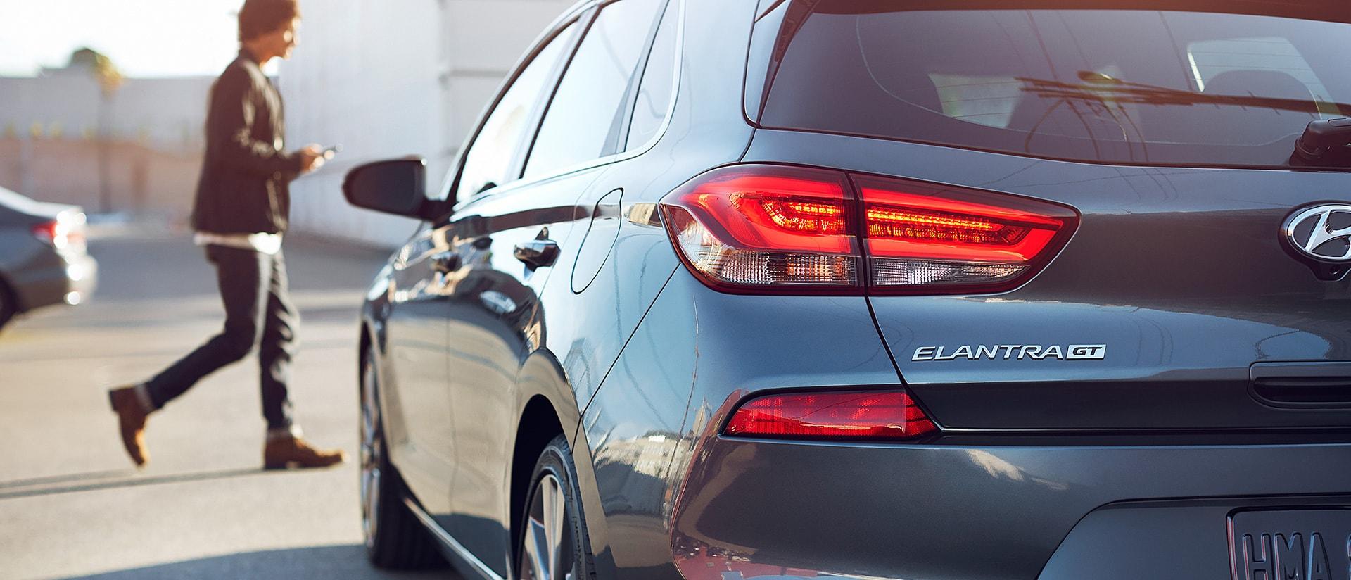 2018-hyundai-elantra-gt-ext-10_1920x1200.jpg