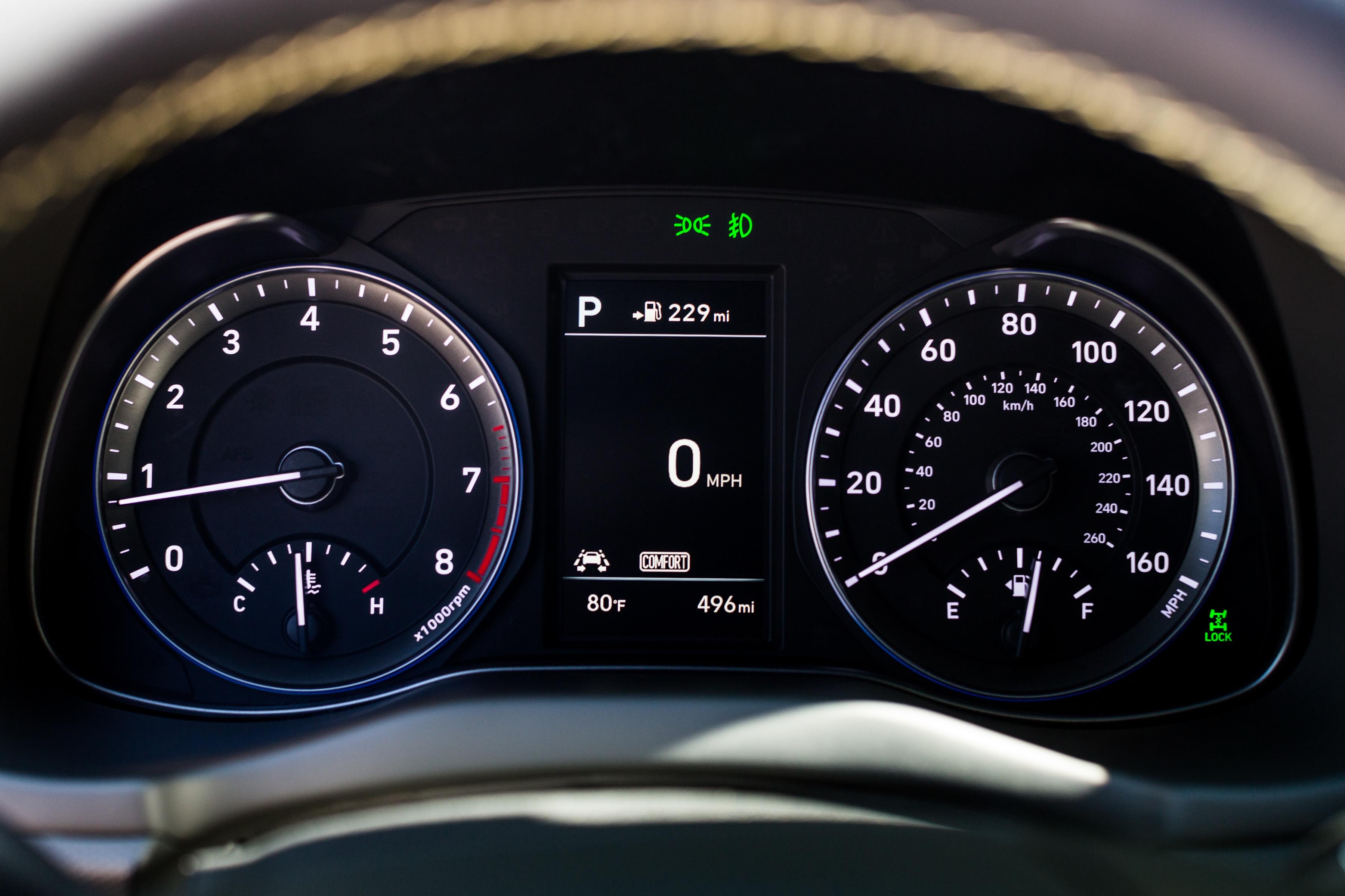 2018-hyundai-kona-guages
